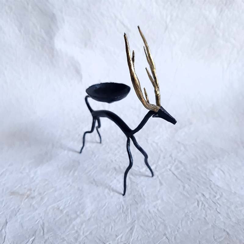Gleaming Guardians: Bastar Handcrafted Wrought Iron Deer Tealight Holders (Pair)