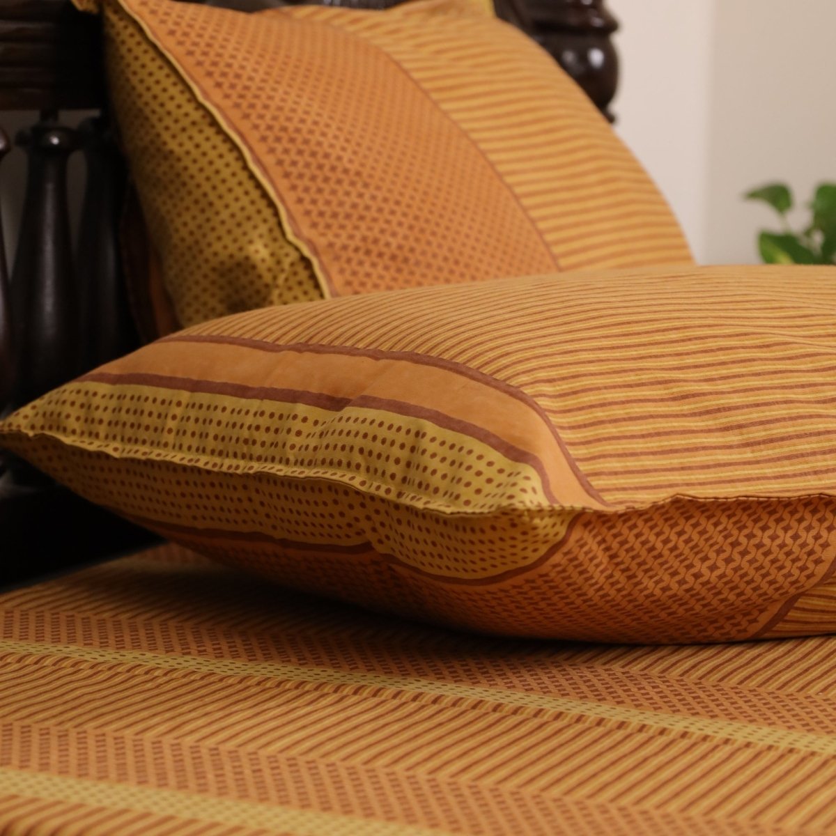 Ochre Rust Textured Cotton Bedsheet with Pillow Cover| Marigold Collection