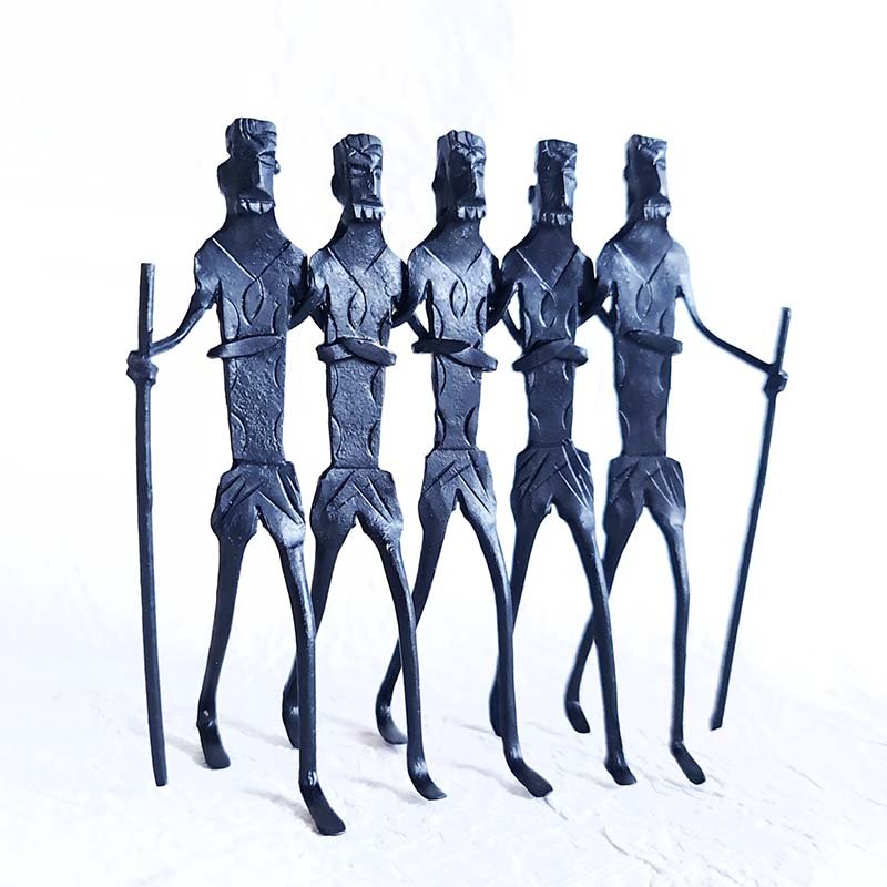 Set of two handmade wrought iron sculptures depicting dancing tribals in the Bastar style