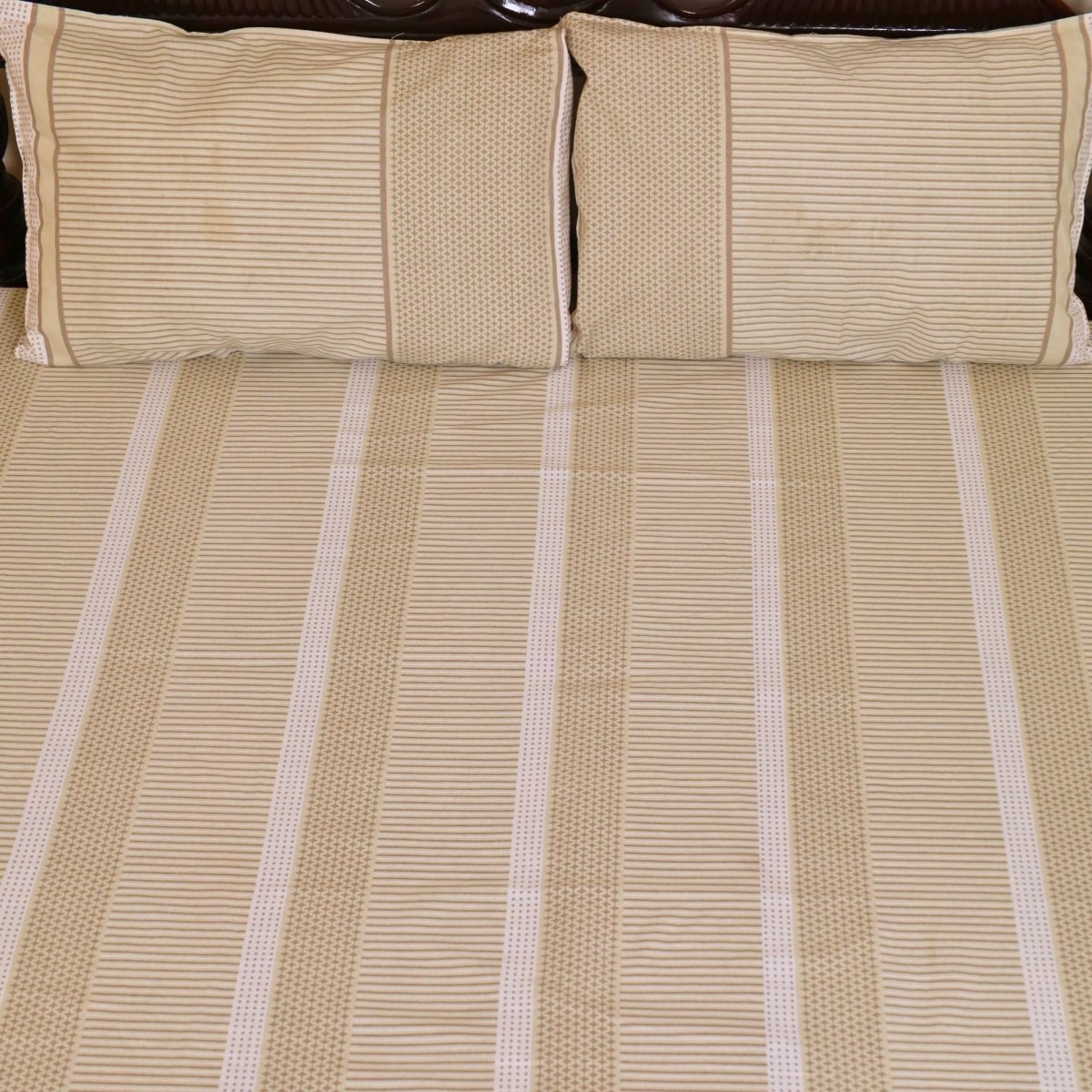 Beige & White Cotton Textured Bedsheet and Pillow Cover | Marigold Collection