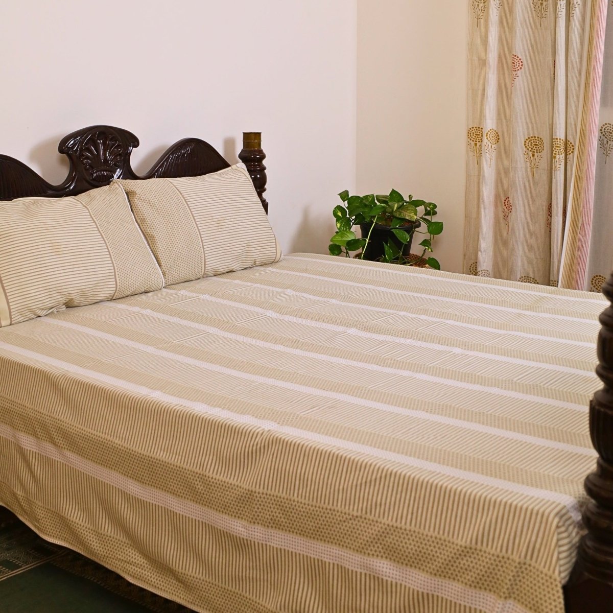 Beige & White Cotton Textured Bedsheet and Pillow Cover | Marigold Collection
