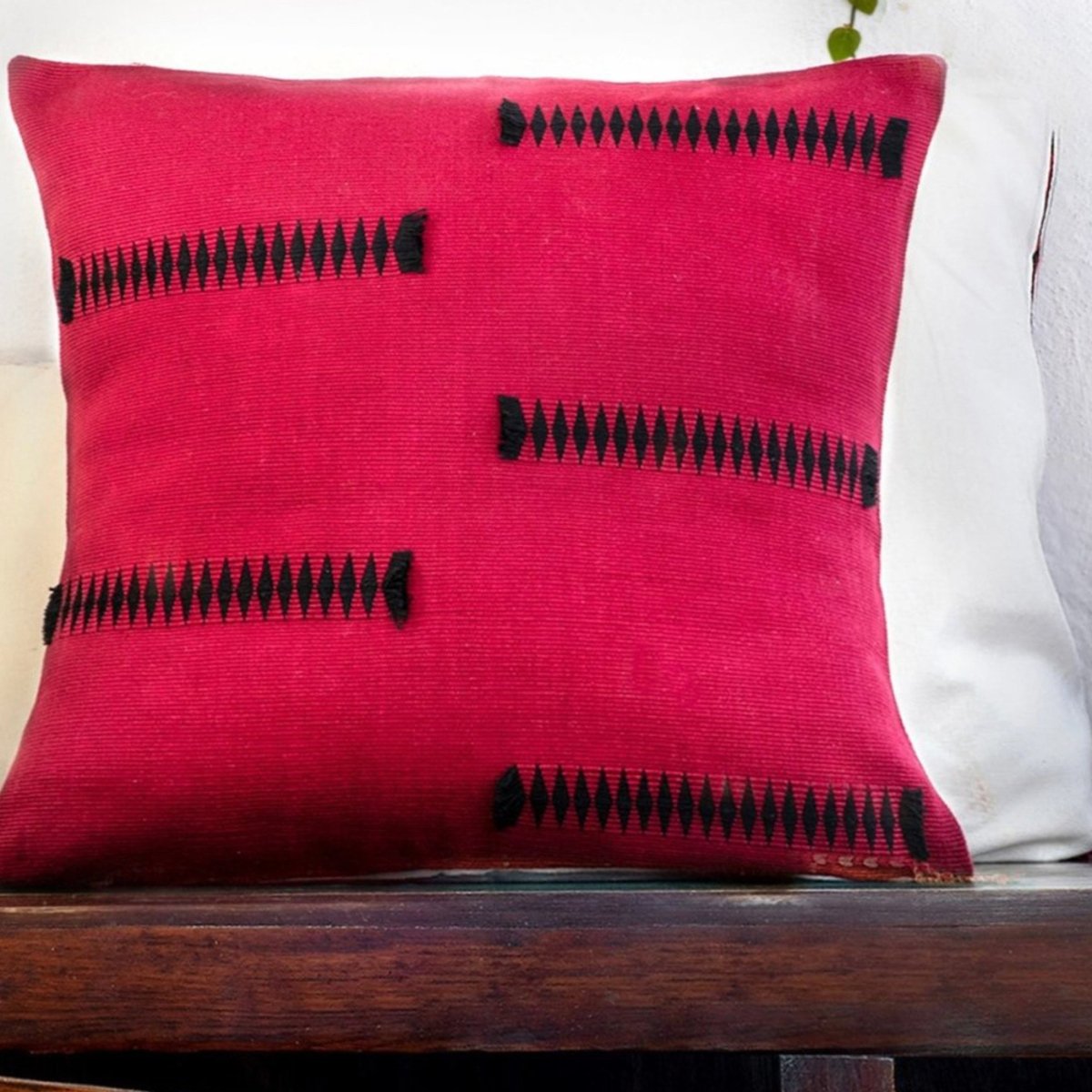 Contemporary Elegance: Black & Red Lined Handwoven Cushion Cover