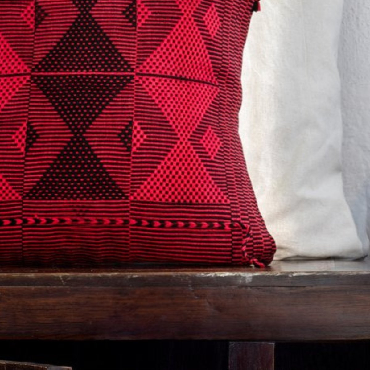 Chic Contrast: Black and Red Textured Cushion Cover