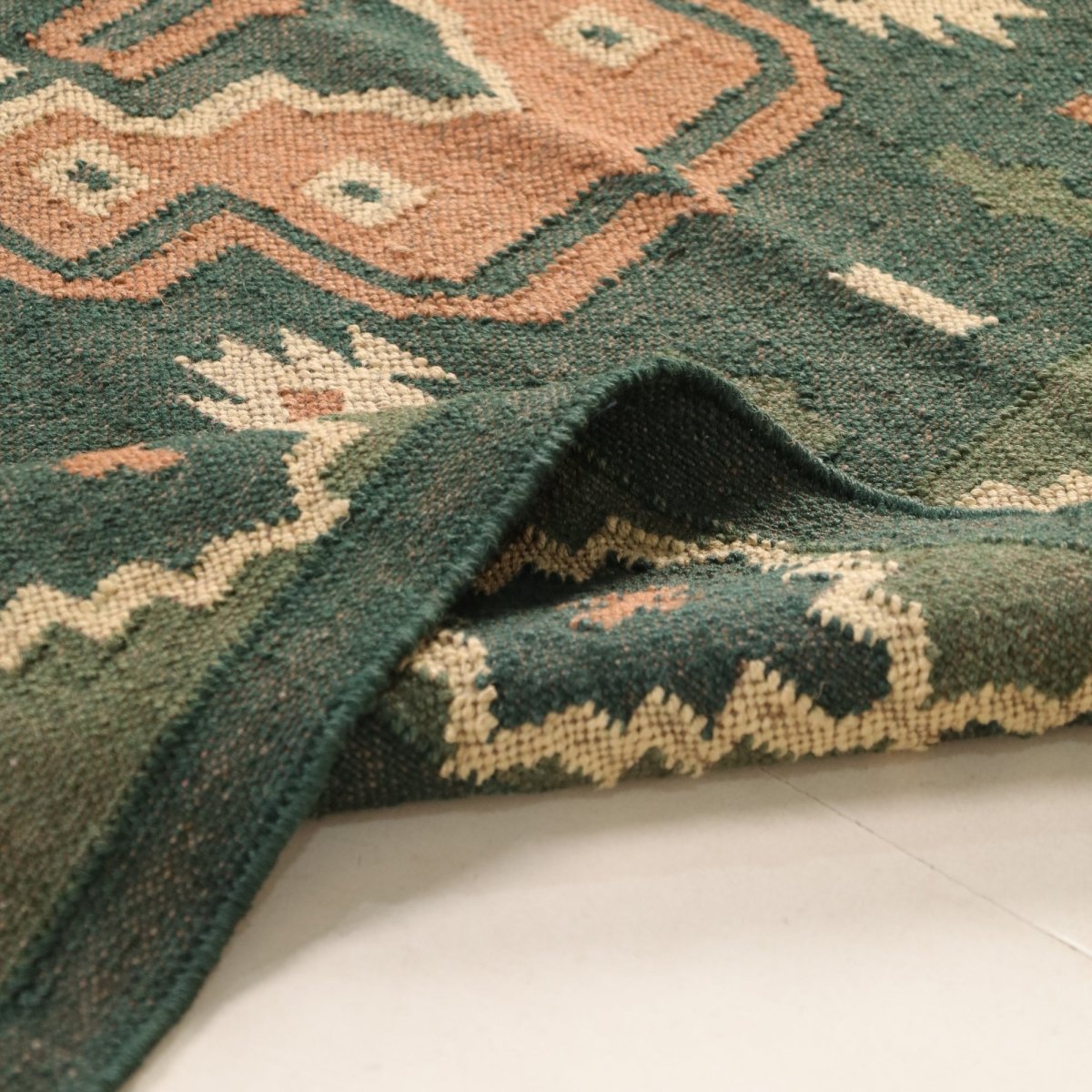 Clover Green Handwoven Rug In 4 x 6 ft | Geometric Pattern | Handcrafted In India