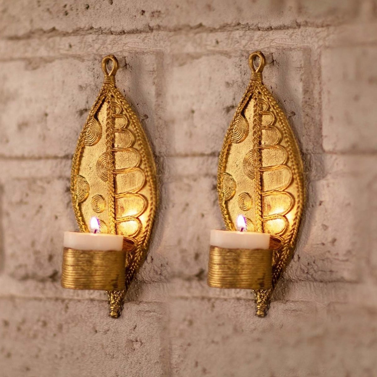 Dhokra Metal Handmade Leaf Tealight Holder (Set of 2)