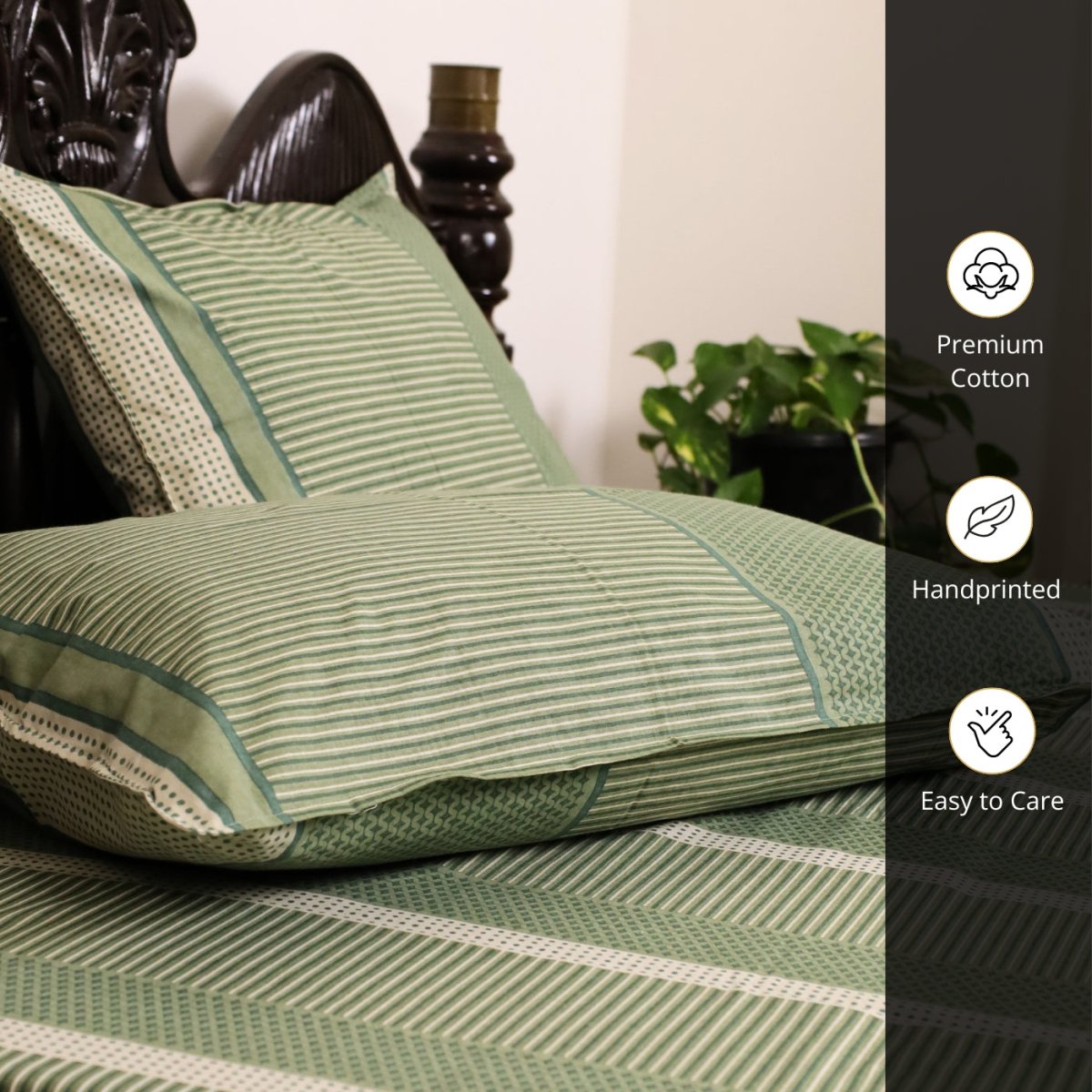 Fern Green & Off White Textured Cotton Bedsheet with Pillow Cover | Marigold Collection