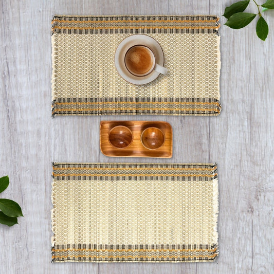 Handmade Dining Table Mats in Beige (Set of 2/4/6) | Eco Friendly Tableware Sustainably Handwoven from Natural Grass
