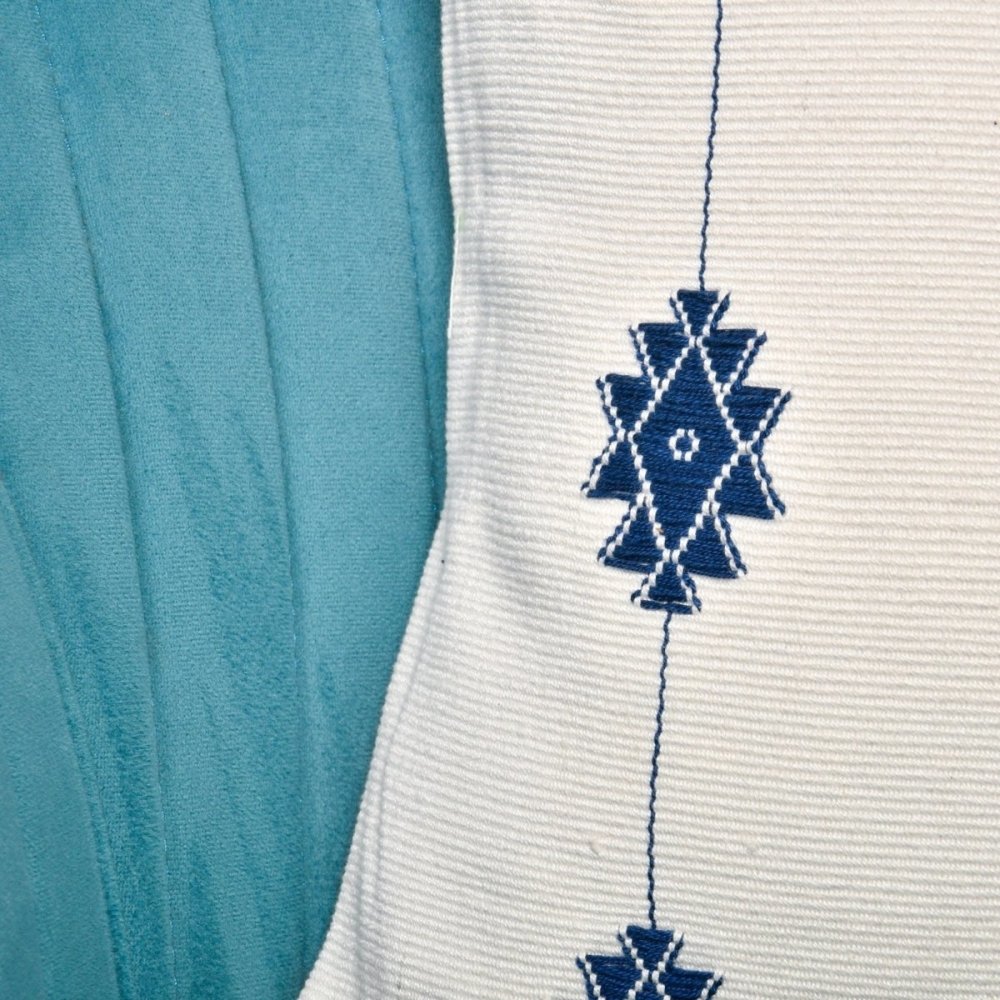Nature's Tranquility: Blue on White Floral Cushion Cover