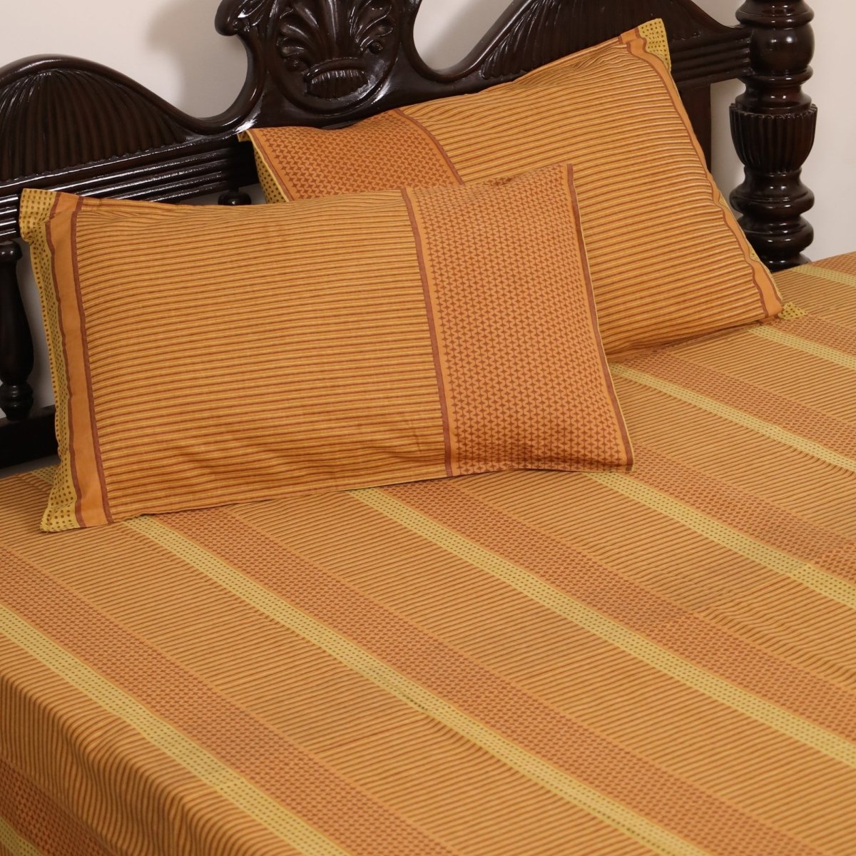 Ochre Rust Textured Cotton Bedsheet with Pillow Cover| Marigold Collection
