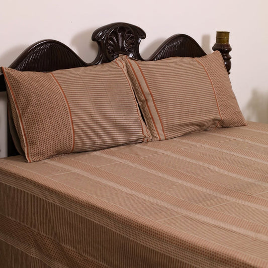 Taupe & Wine Textured Cotton Bedsheet with Pillow Cover | Marigold Collection