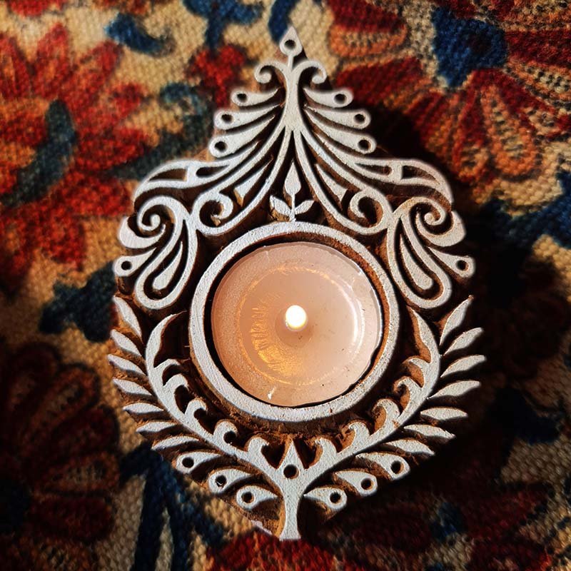 Tealight Holder - Hand Engraved Leaf Design Wooden Candle Stand